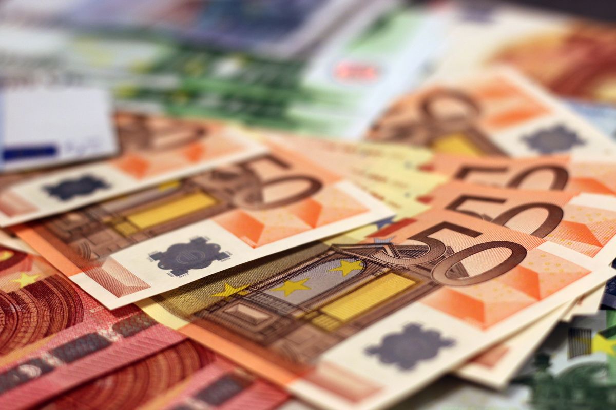 Italy Moves to Raise Its Flat Tax for Wealthy New Residents to 300,000 Euros